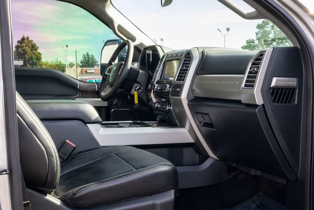 Used 2017 Ford F250 Lariat w/ Chrome Package AWD/4WD image 27