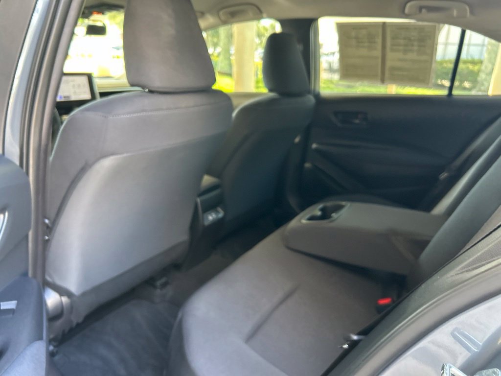 Used 2025 Toyota Corolla LE FWD image 35