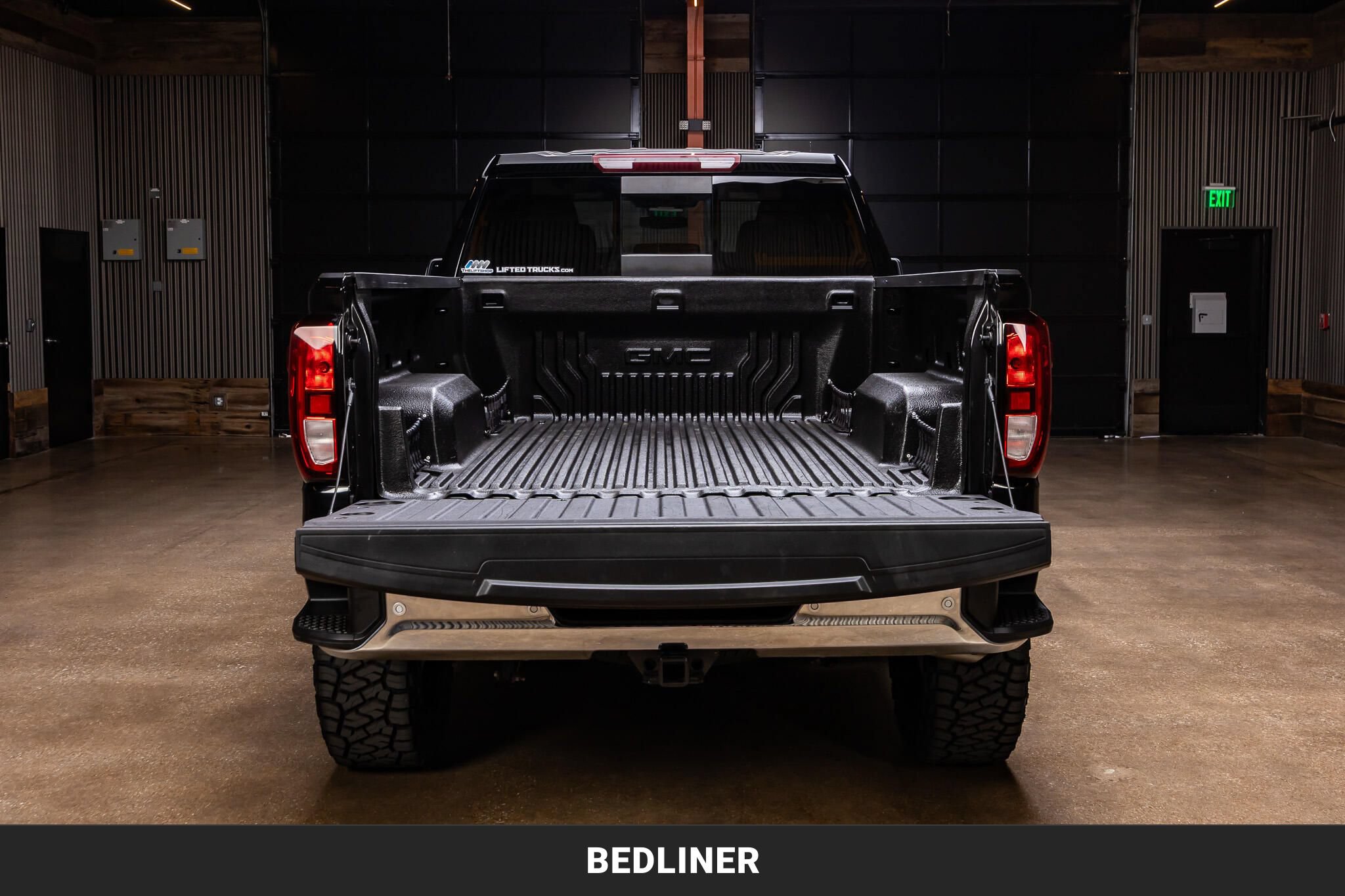 Used 2024 GMC Sierra 1500 SLE RWD image 9