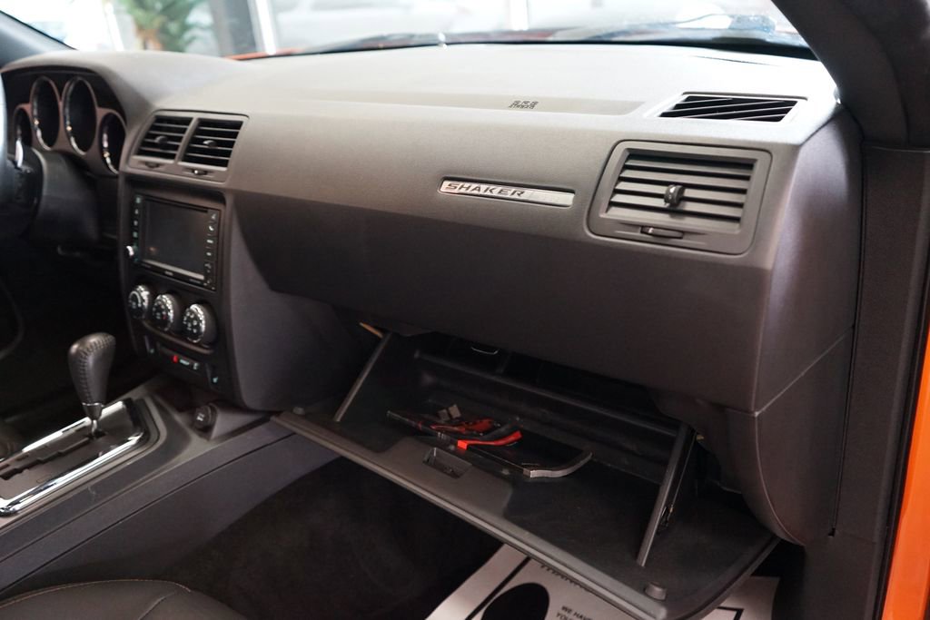 Used 2014 Dodge Challenger R/T RWD image 45