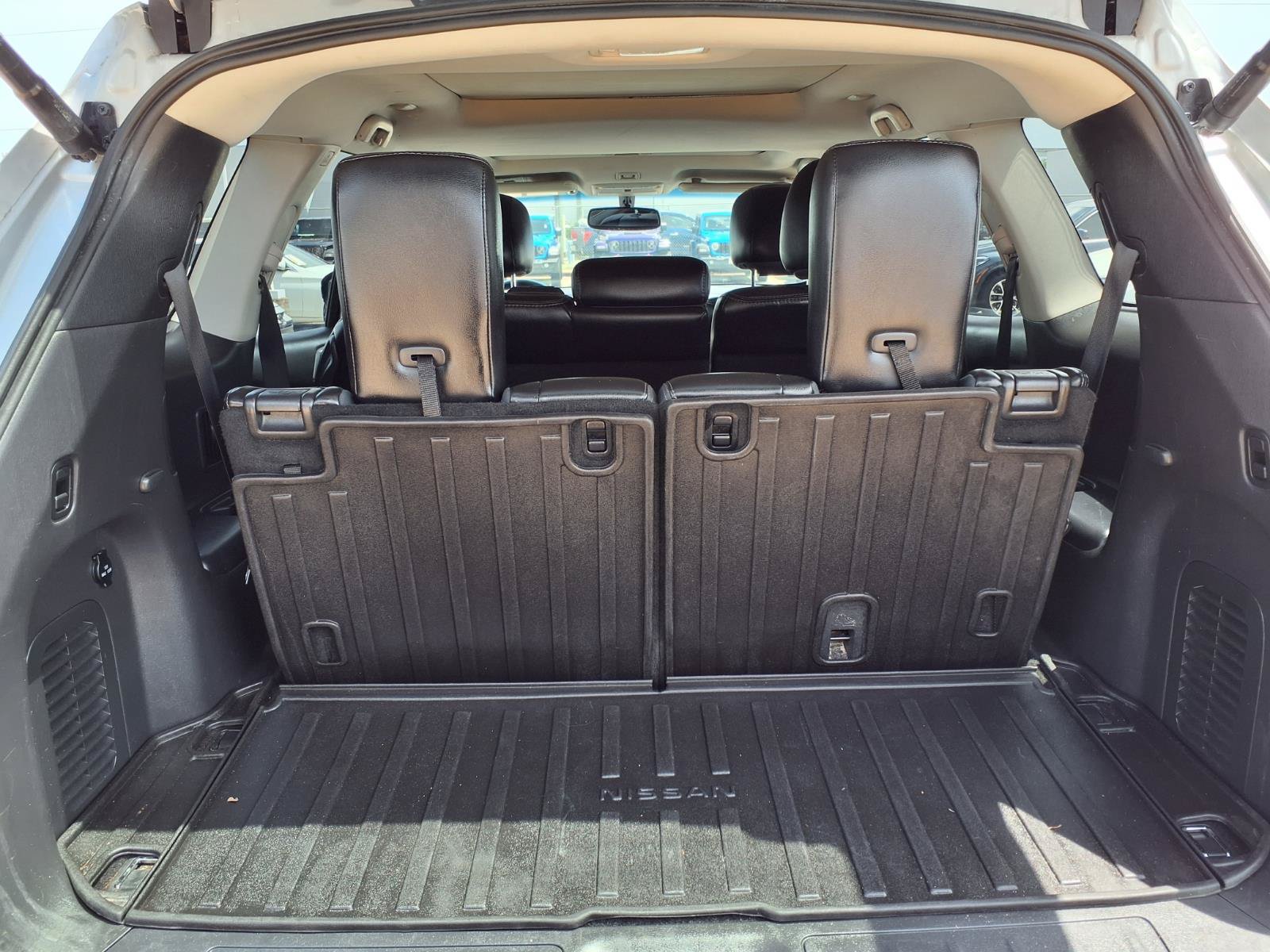Used 2015 Nissan Pathfinder SL w/ SL Premium Package FWD image 15