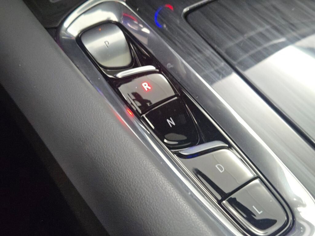 Used 2023 Buick Enclave Essence w/ Experience Buick Package image 35