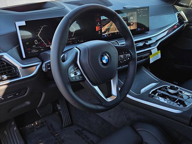 New 2026 BMW X5 xDrive50e image 3