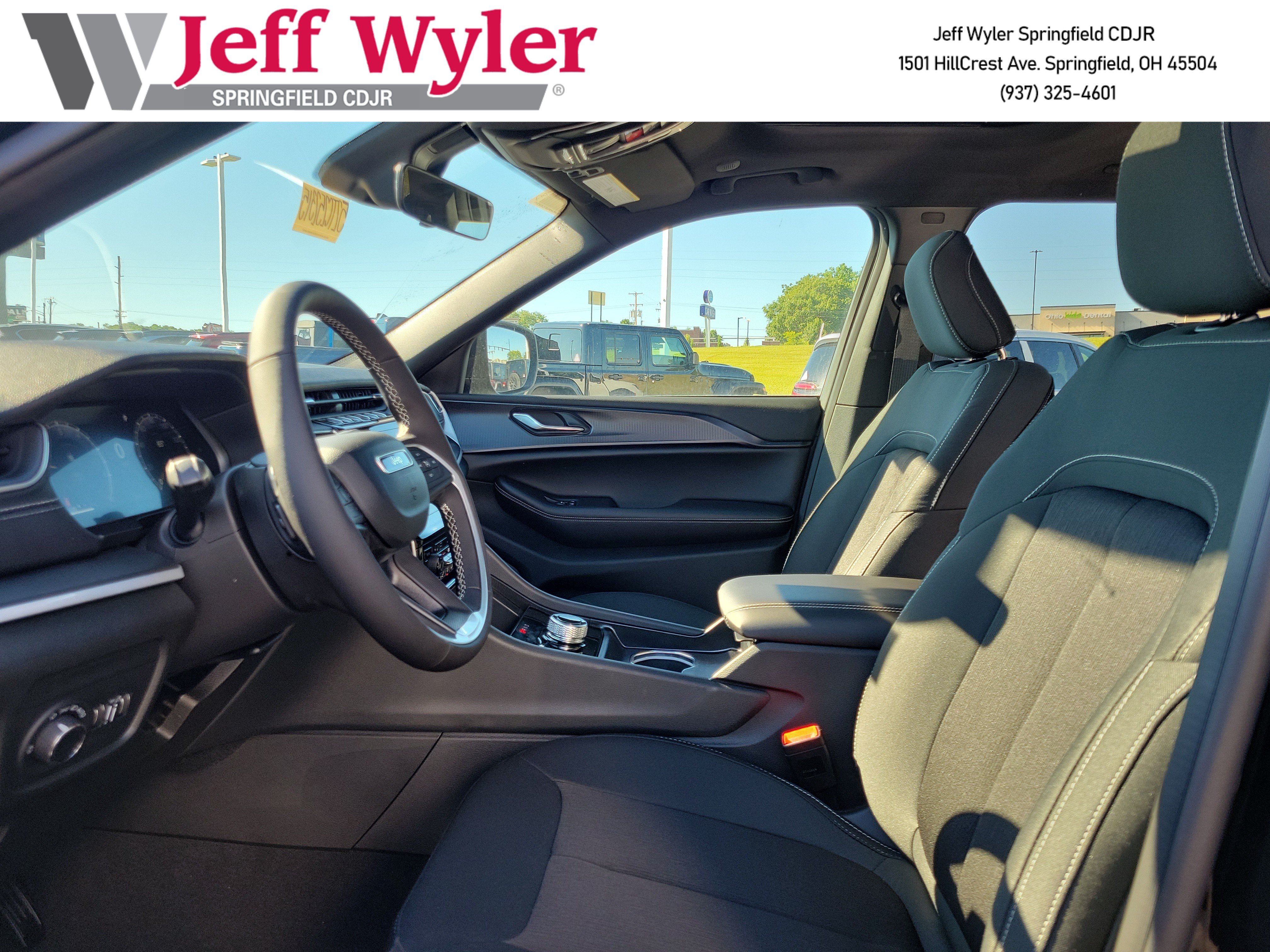 New 2026 Jeep Grand Cherokee Laredo X AWD/4WD image 15