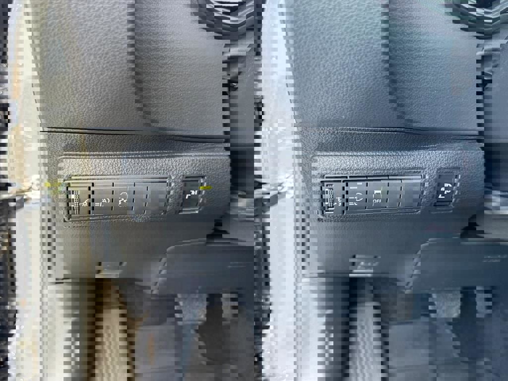 Certified 2025 Toyota Corolla SE w/ SE Premium Package AWD/4WD image 23