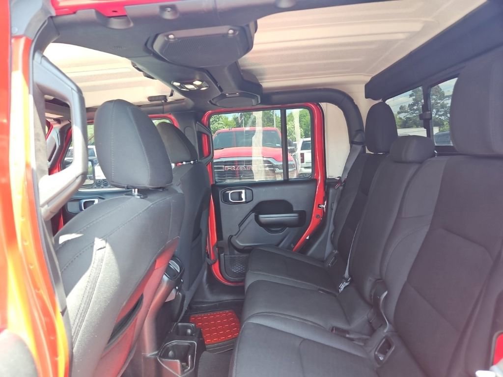 Used 2021 Jeep Gladiator Sport AWD/4WD image 15