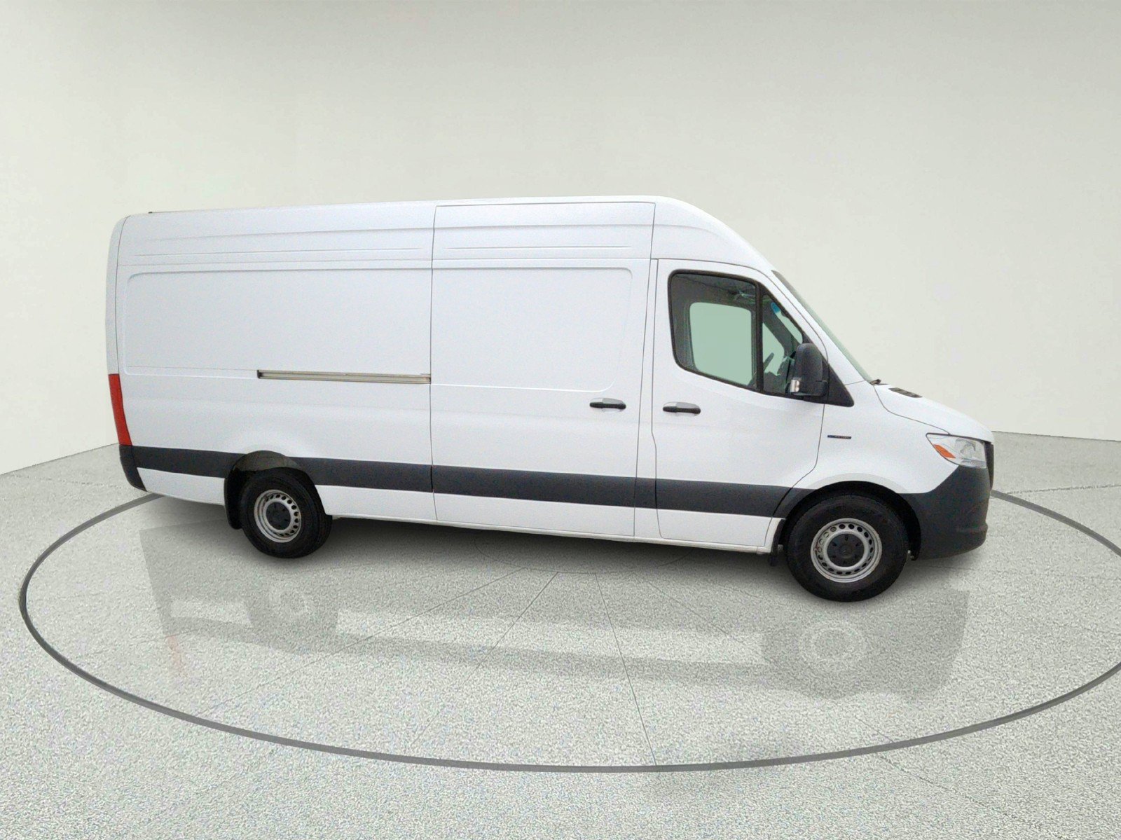 Used 2024 Mercedes-Benz eSprinter 170 Cargo image 6