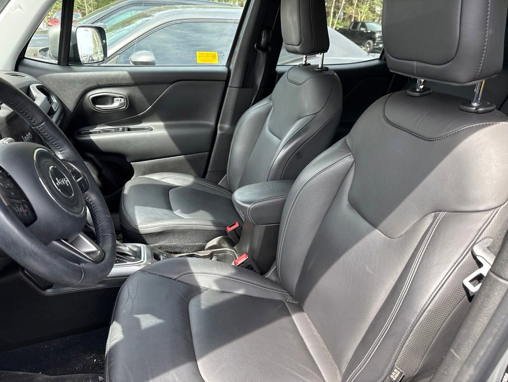 Used 2021 Jeep Renegade Limited AWD/4WD image 9