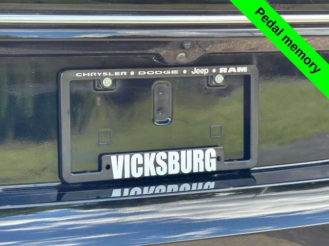 Used 2024 Jeep Wagoneer Series II w/ Flexible Seating Group AWD/4WD image 42