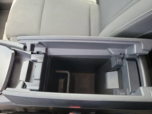 Used 2024 Nissan Rogue S FWD image 33