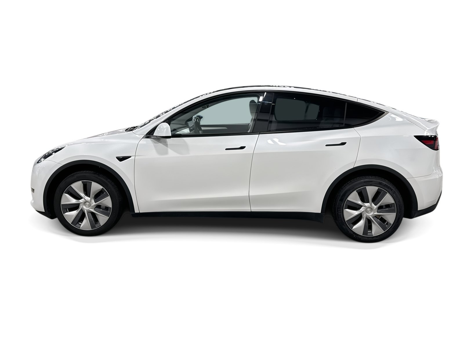 Certified 2023 Tesla Model Y Long Range AWD/4WD image 3