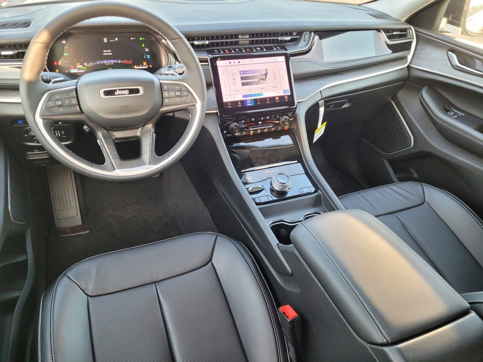 New 2024 Jeep Grand Cherokee Limited 4xe w/ Luxury Tech Group II image 12