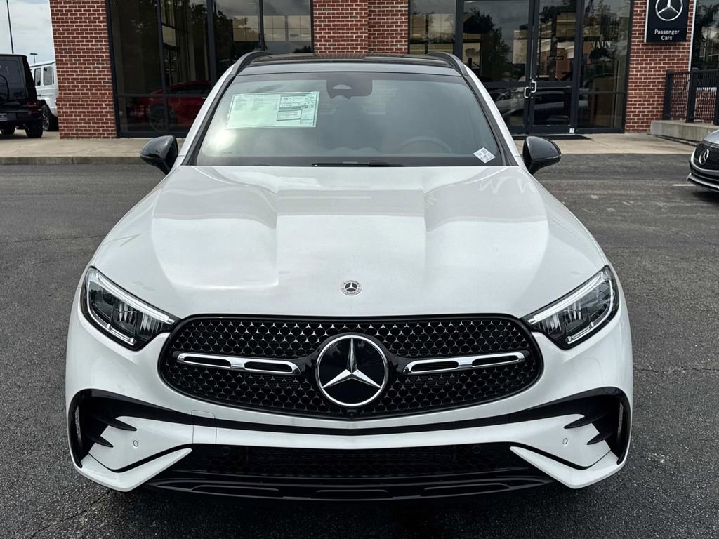 New 2025 Mercedes-Benz GLC 300 4MATIC image 2