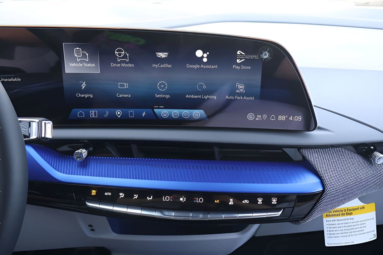 New 2026 Cadillac Optiq Sport 1 RWD image 23