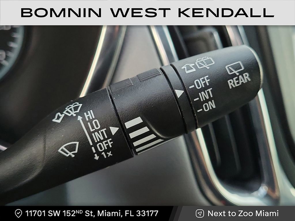 Used 2023 Chevrolet Equinox LS w/ Midnight Edition image 16