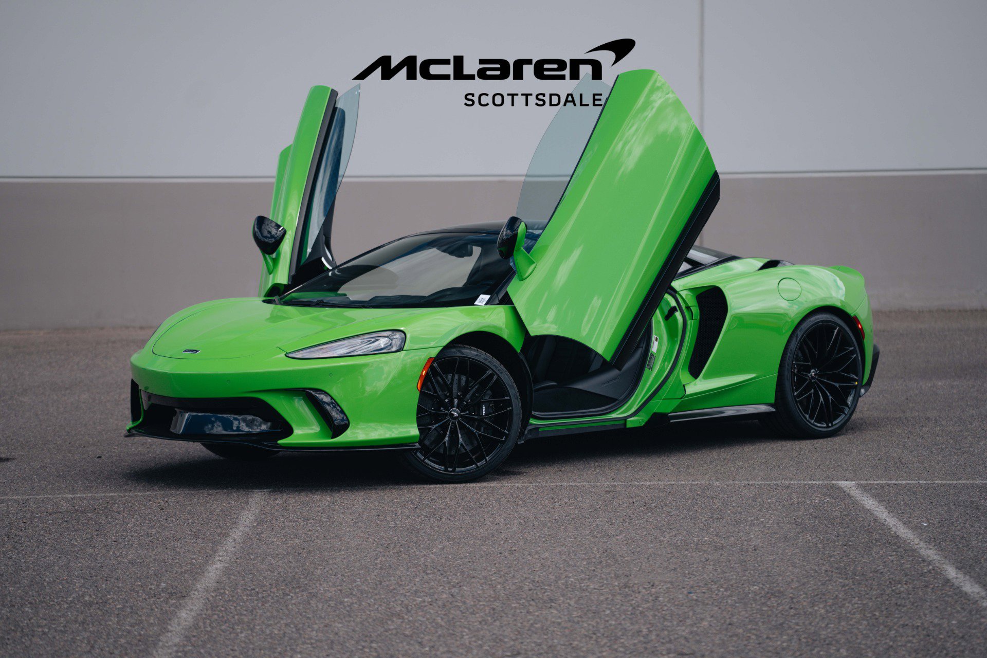 New 2025 McLaren GTS image 2