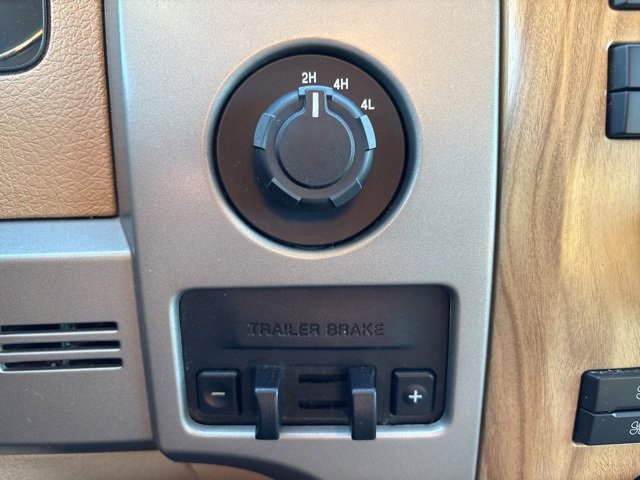 Used 2011 Ford F150 Lariat w/ Lariat Chrome Pkg image 21