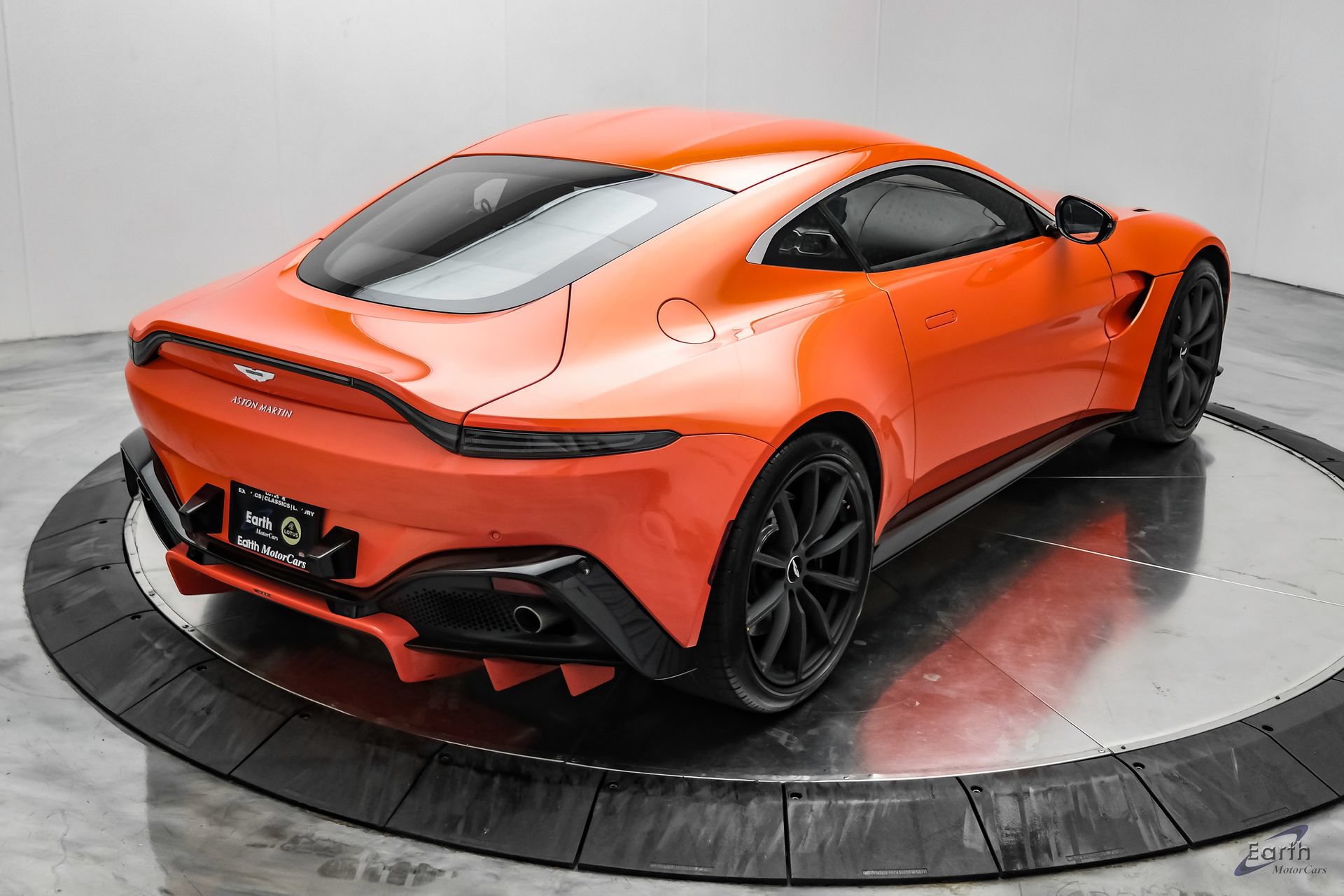 Used 2020 Aston Martin V8 Vantage Coupe RWD image 21