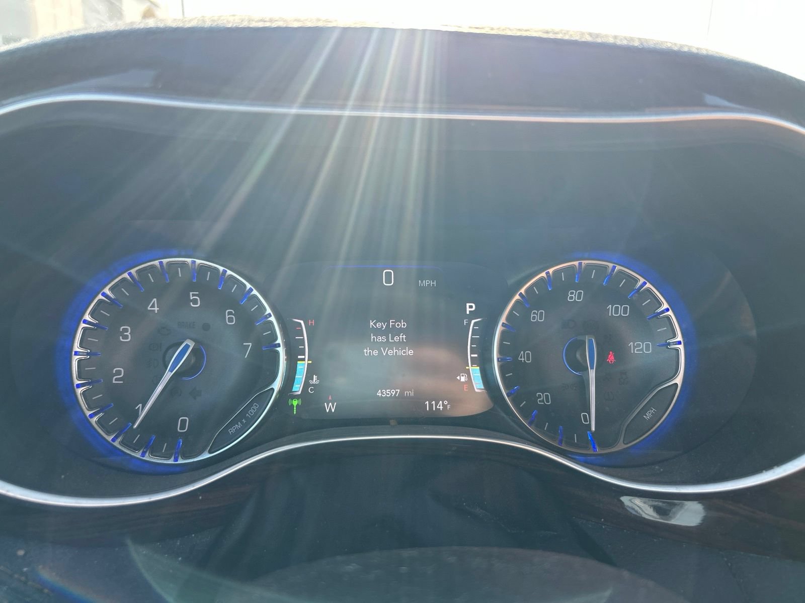 Used 2022 Chrysler Pacifica Pinnacle AWD/4WD image 15