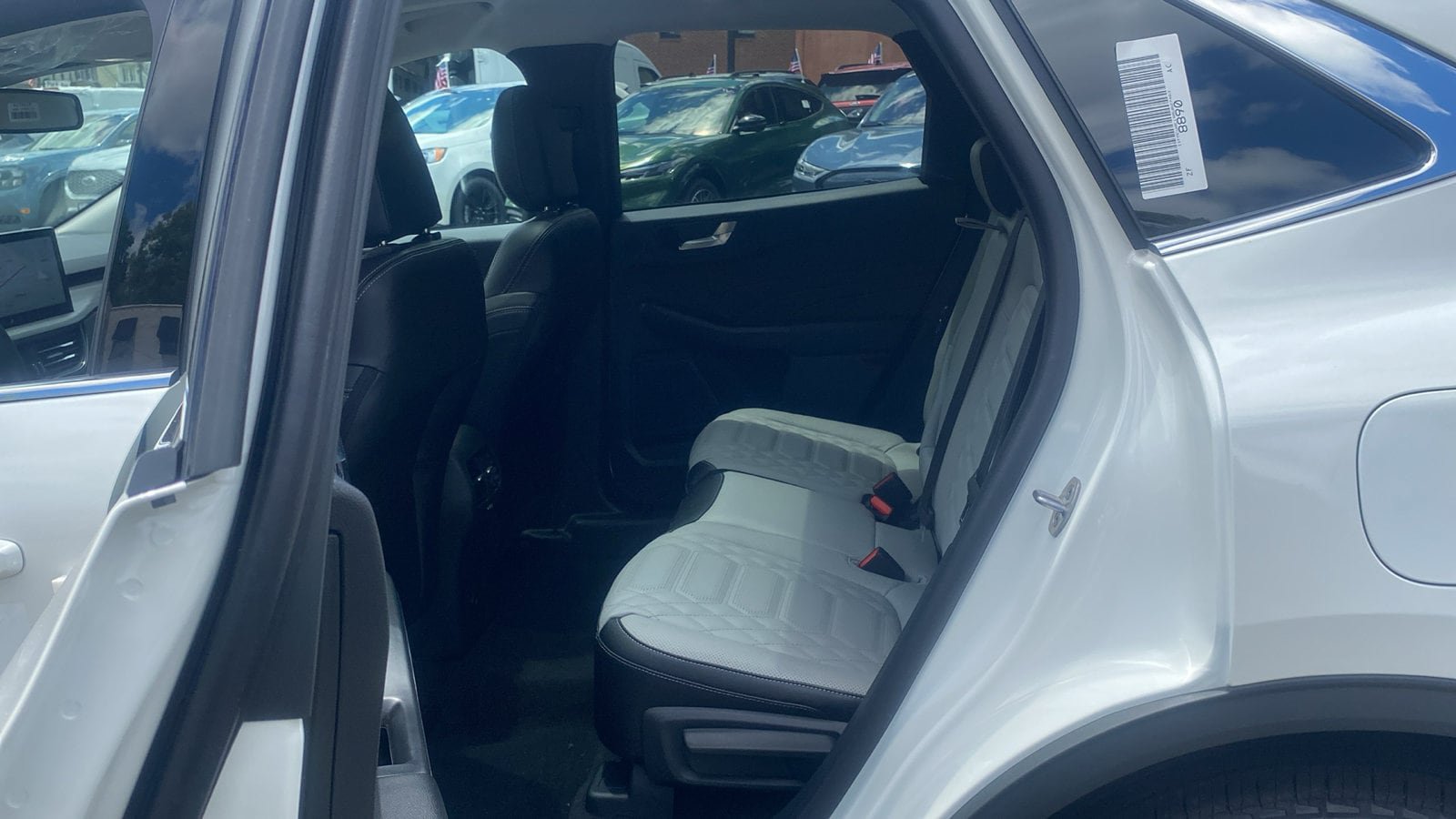 Used 2024 Ford Escape SE w/ PHEV Premium Package FWD image 22