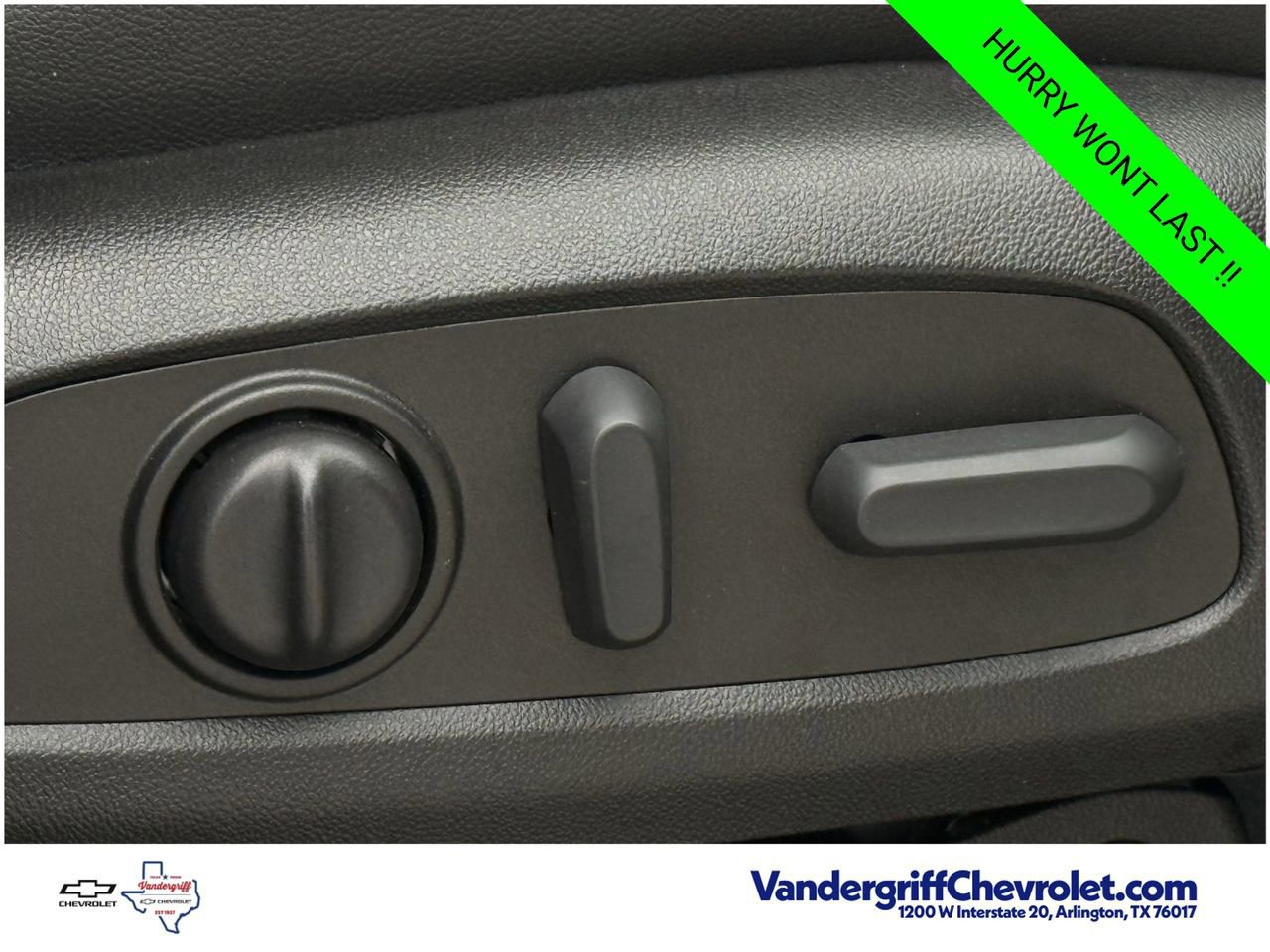 Certified 2023 Chevrolet Traverse Premier FWD image 22
