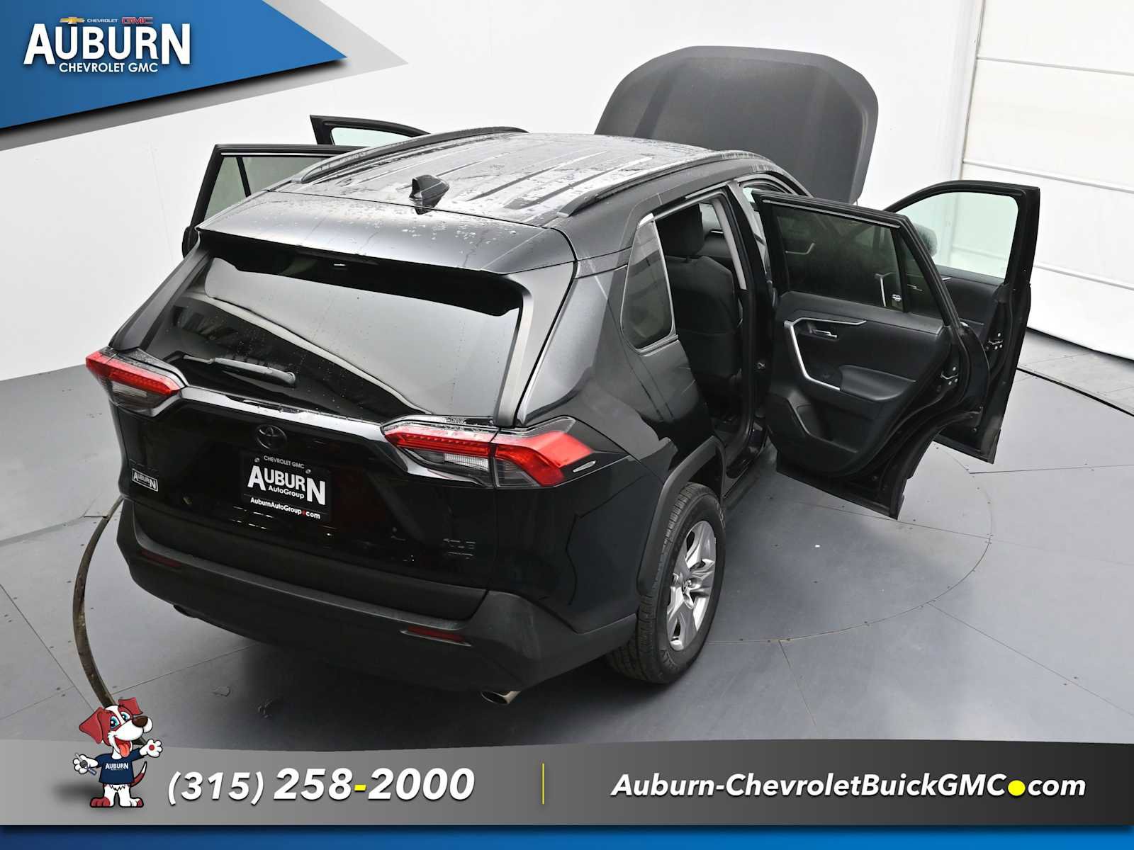 Used 2022 Toyota RAV4 XLE image 38