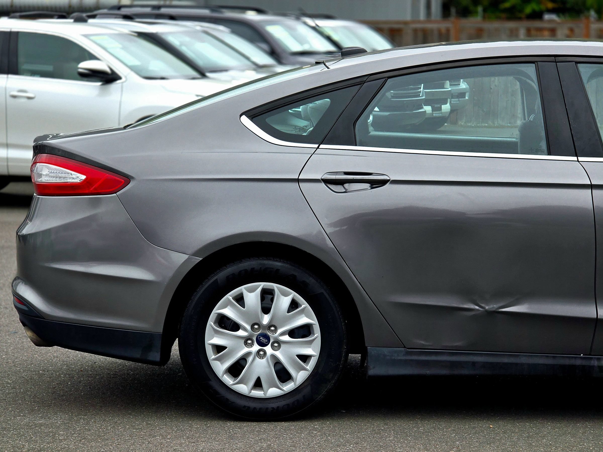 Used 2013 Ford Fusion S FWD image 13