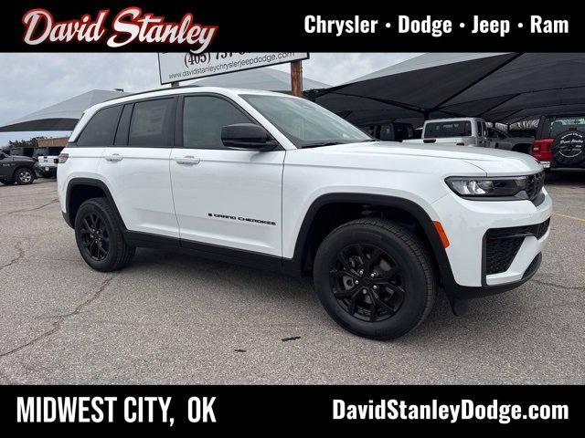 New 2026 Jeep Grand Cherokee Altitude image 1