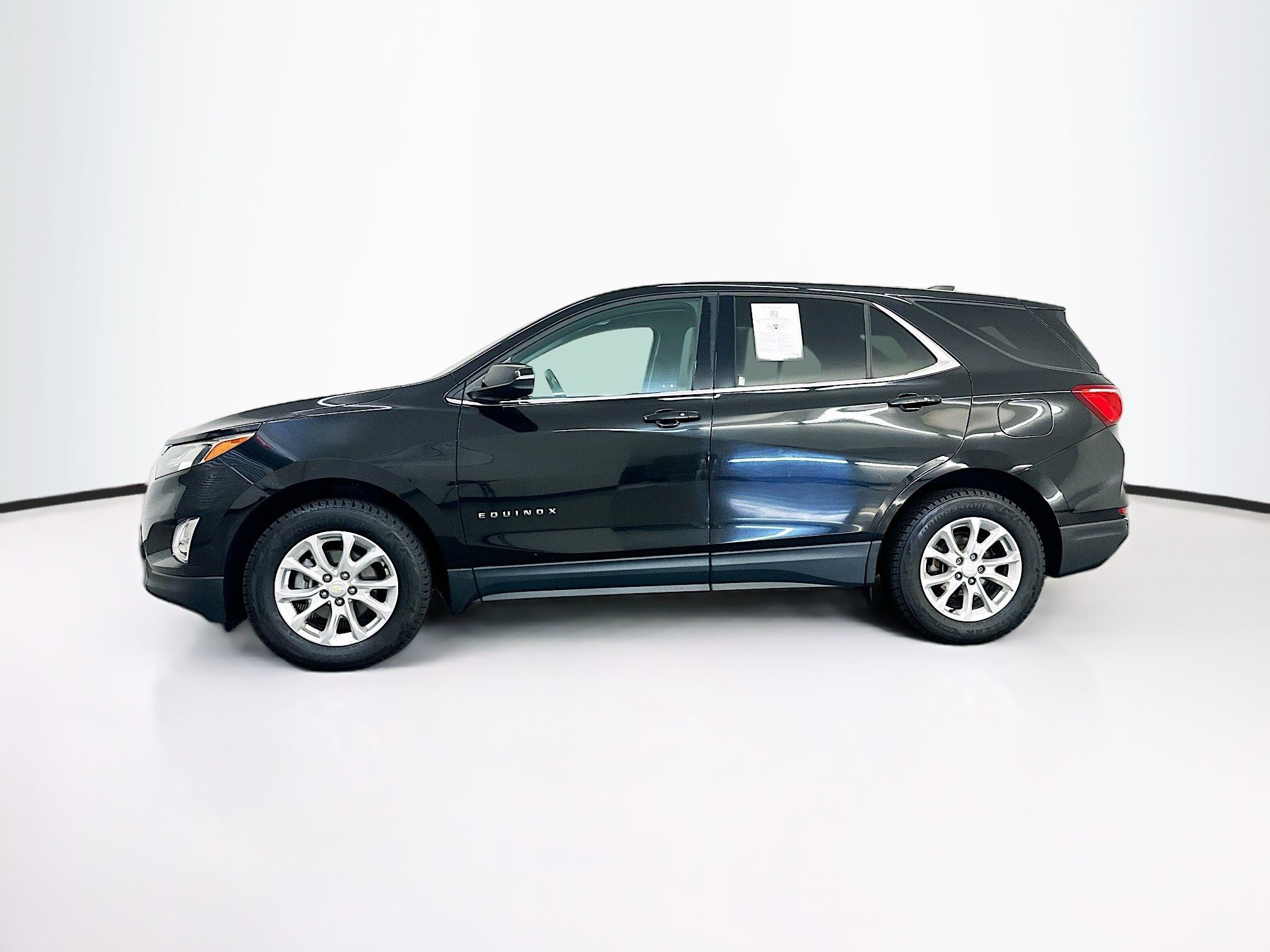 Used 2019 Chevrolet Equinox LT w/ Driver Convenience Package AWD/4WD image 4