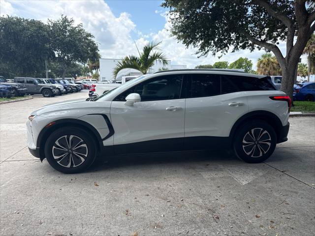 Used 2025 Chevrolet Blazer EV LT AWD/4WD image 11