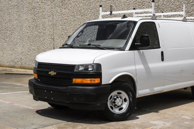 Used 2021 Chevrolet Express 2500 w/ Driver Convenience Package RWD image 5