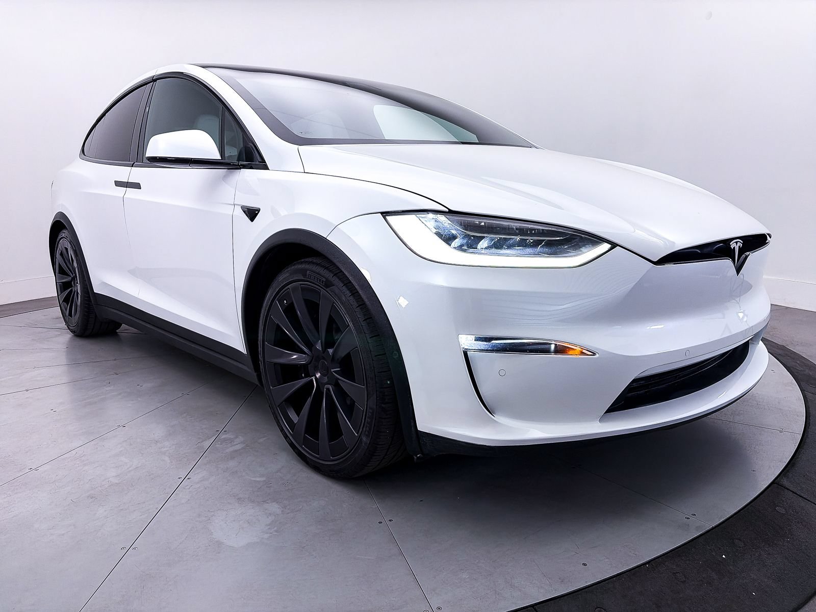 Used 2022 Tesla Model X AWD/4WD image 16