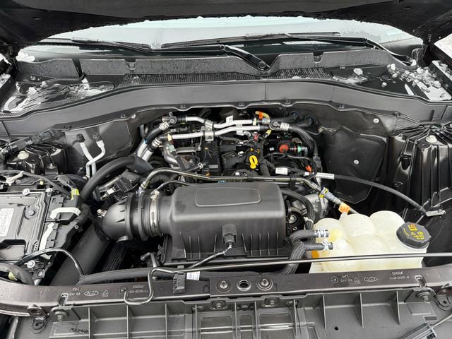 Used 2022 Ford Explorer XLT image 19