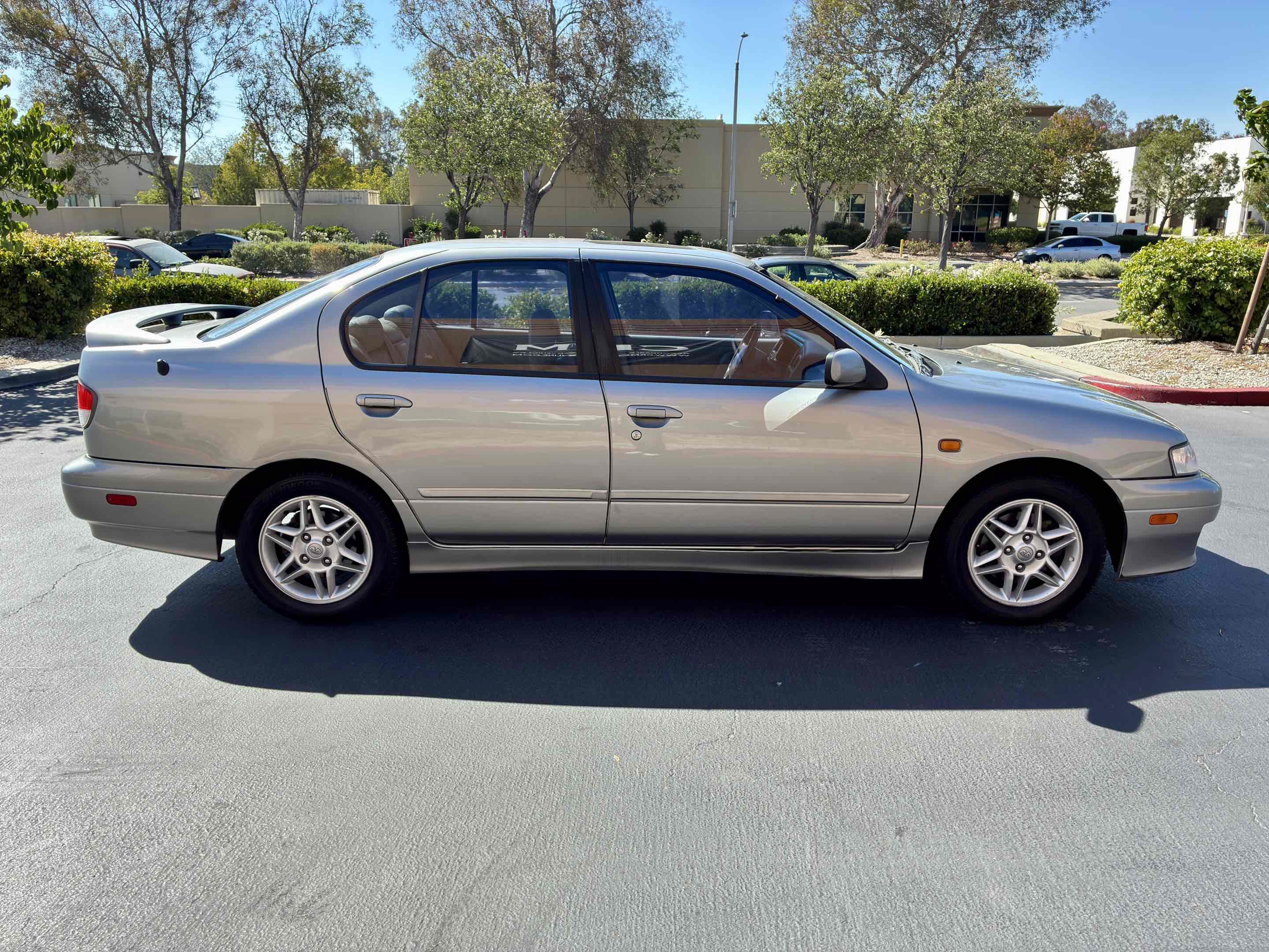 Used 1999 INFINITI G20 FWD image 7