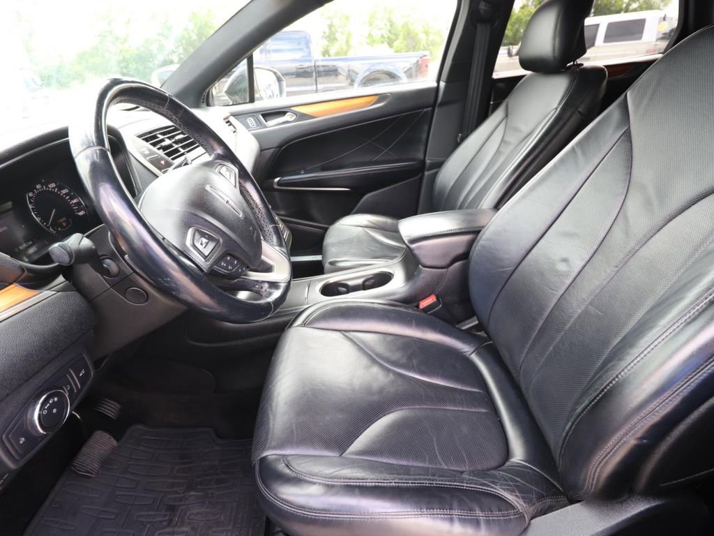 Used 2015 Lincoln MKC FWD w/ Equipment Group 102A Reserve image 2
