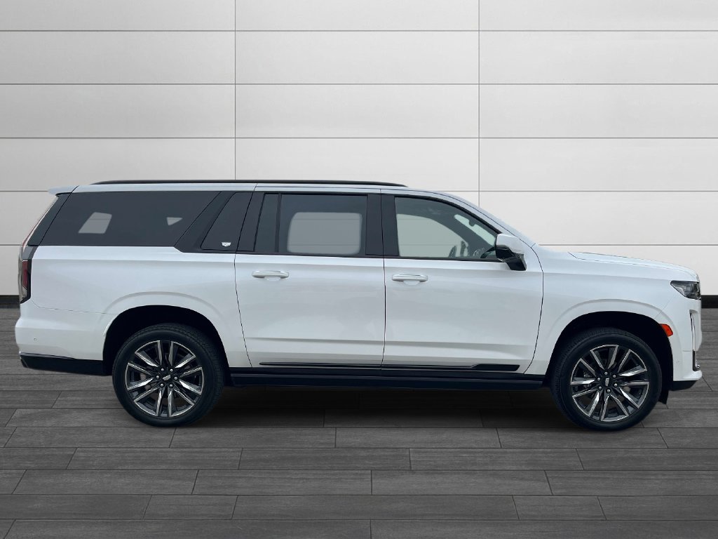Used 2023 Cadillac Escalade ESV Sport w/ Touring Package AWD/4WD image 6