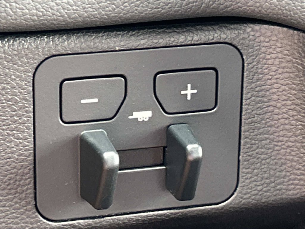 New 2026 Toyota Tundra Limited AWD/4WD image 36