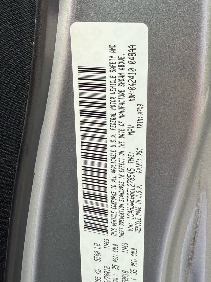 Used 2014 Jeep Wrangler Unlimited Sahara w/ Max Tow Package AWD/4WD image 25