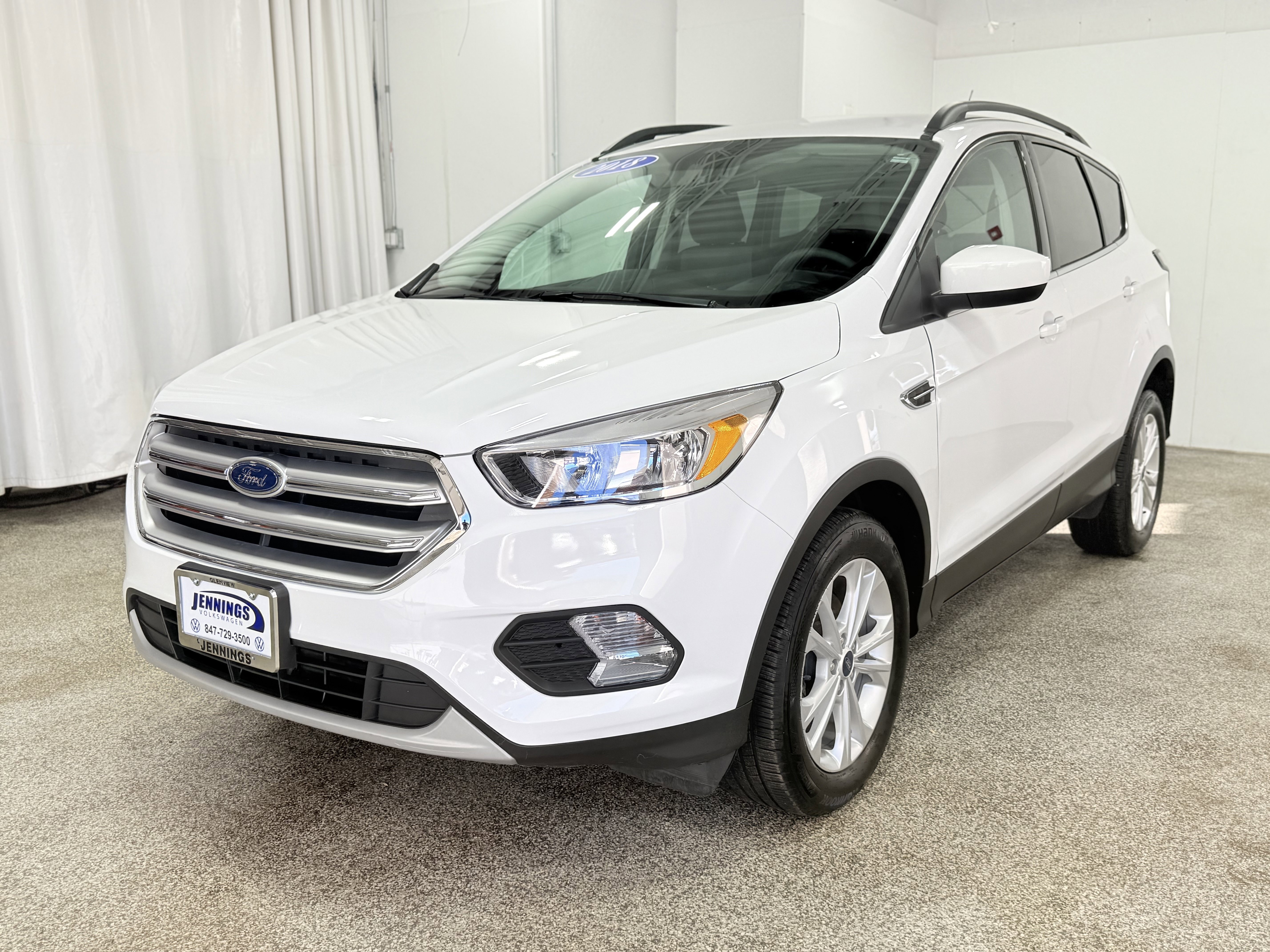 Used 2018 Ford Escape SE w/ SE Sync 3 Package image 3