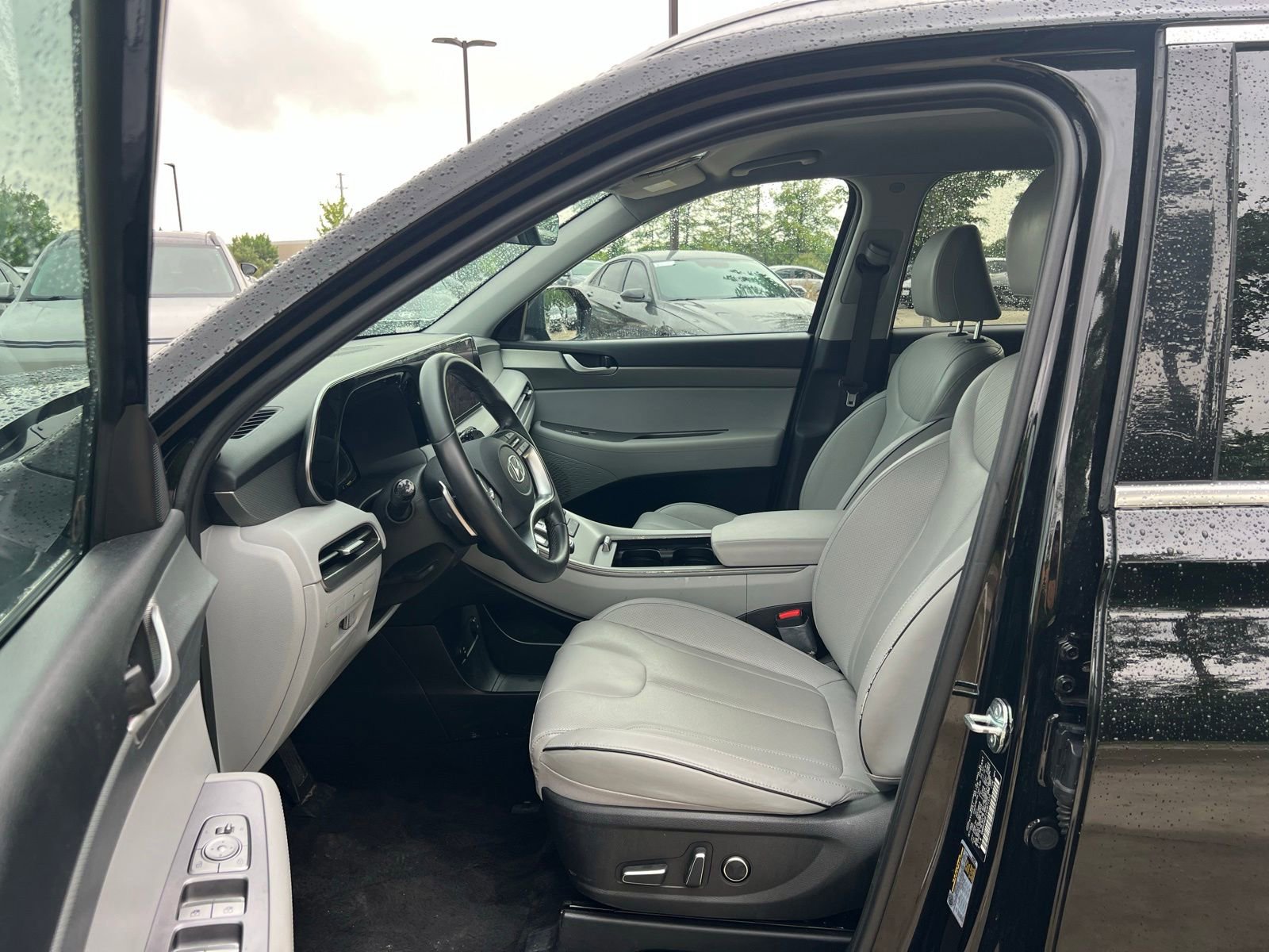 Used 2025 Hyundai Palisade SEL FWD image 24