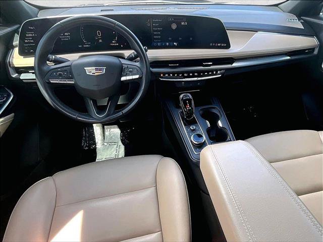 Certified 2024 Cadillac XT4 Luxury FWD image 16