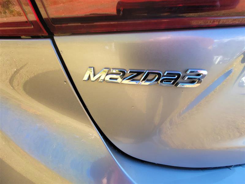 Used 2014 MAZDA MAZDA3 i Touring w/ Technology Package image 48