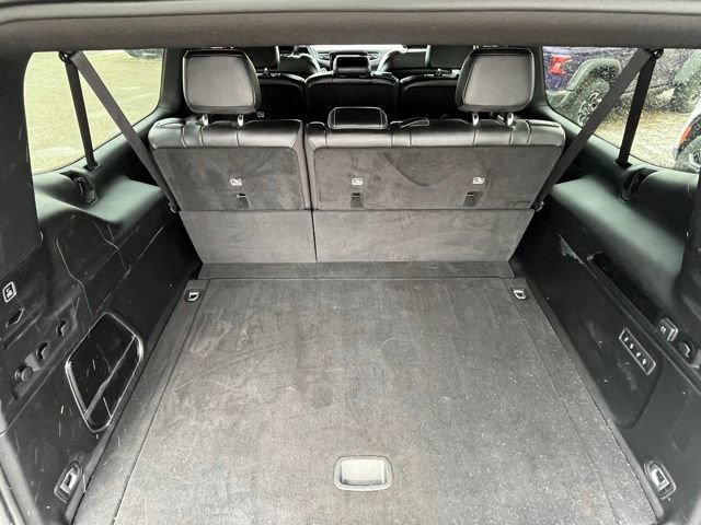 Used 2023 Jeep Wagoneer L Series III w/ Preferred Equipment Group AWD/4WD image 30