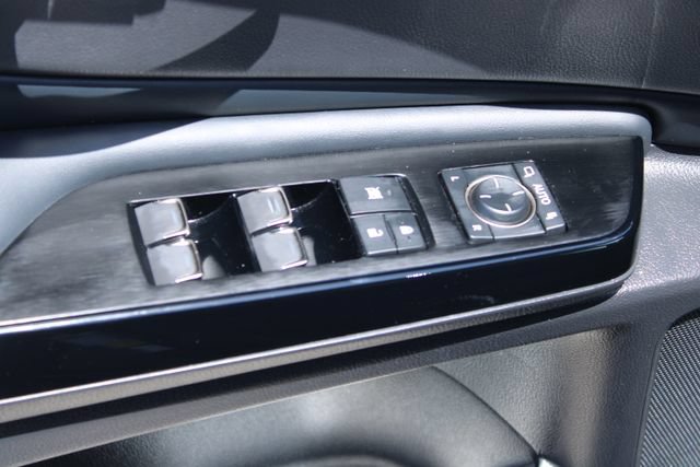 Used 2025 Lexus ES 300h w/ Premium Package FWD image 10