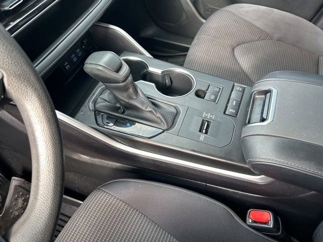 Used 2022 Toyota Highlander L image 27