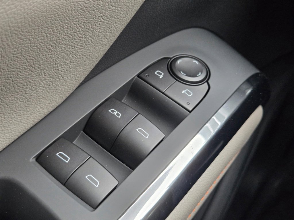 New 2026 Chevrolet Traverse LT w/ LPO, Floor Liner Package image 13