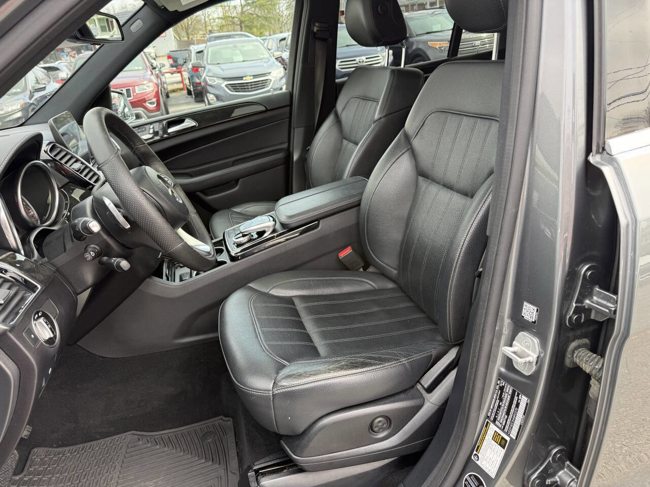 Used 2017 Mercedes-Benz GLS 450 4MATIC image 7