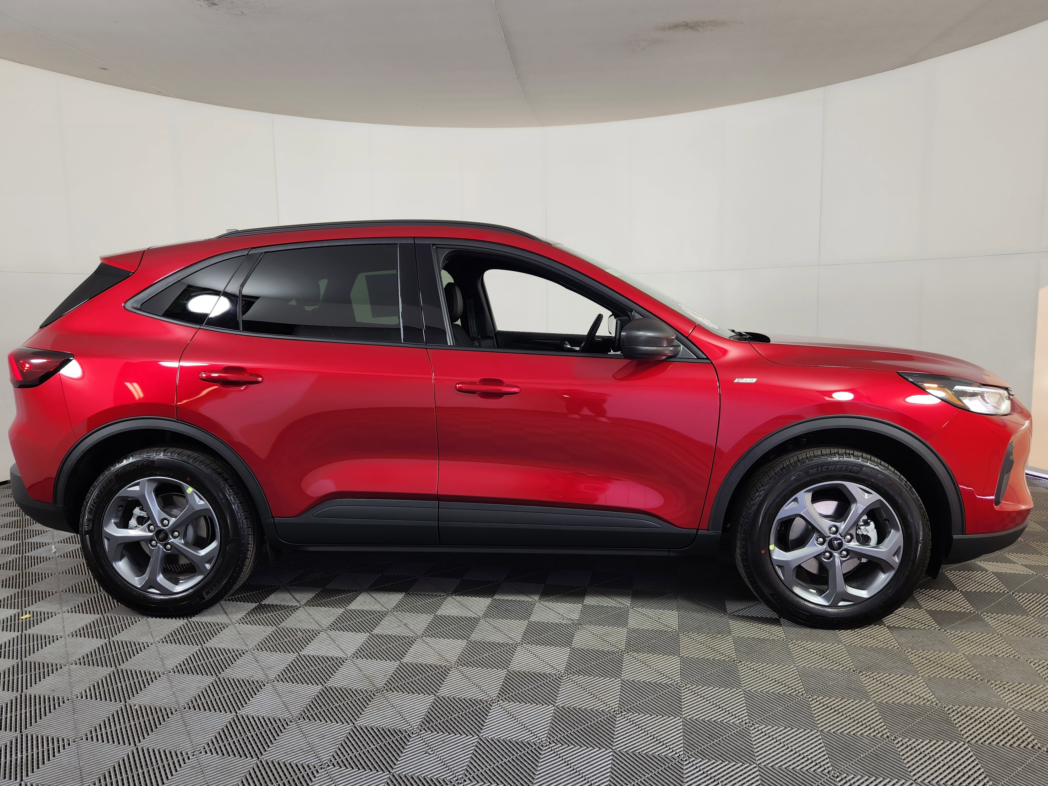 New 2026 Ford Escape ST-Line w/ Tech Pack #1 image 8