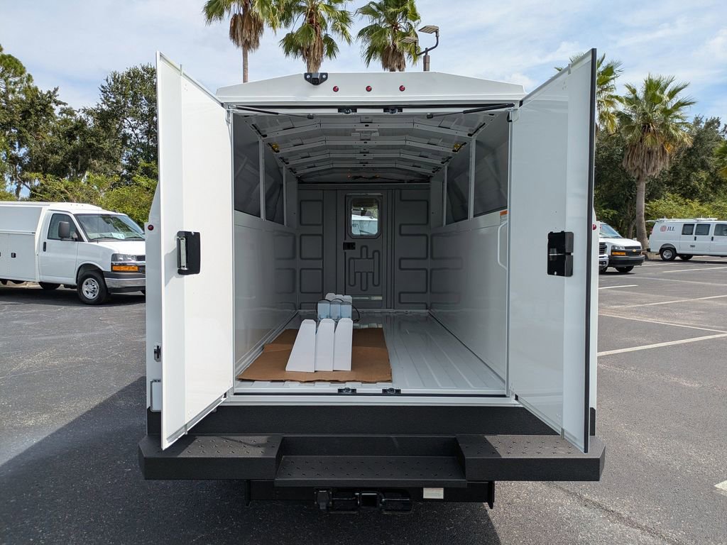 New 2025 Chevrolet Express 3500 w/ Power Convenience Package image 14