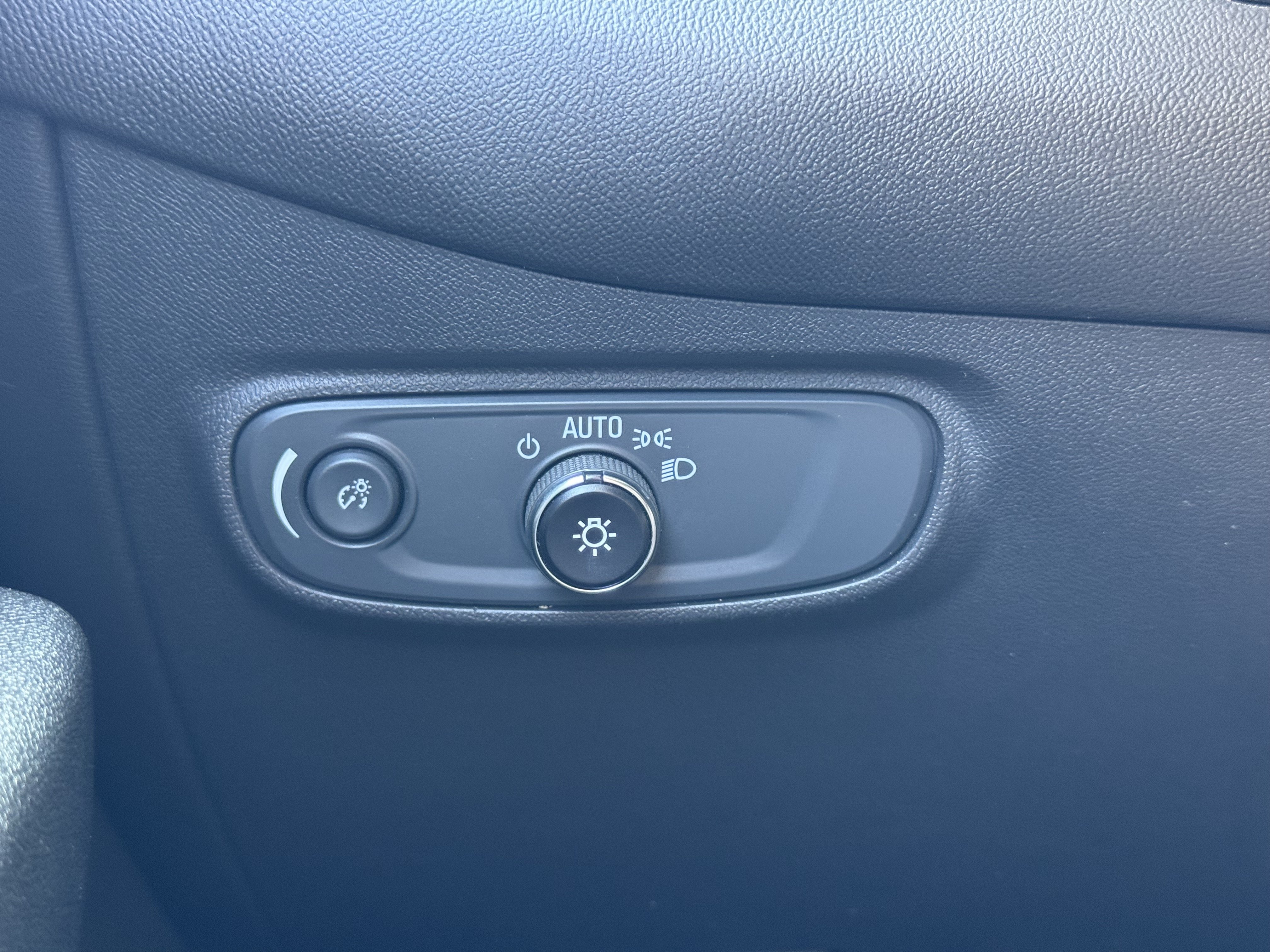 Certified 2022 Chevrolet Equinox LT AWD/4WD image 32